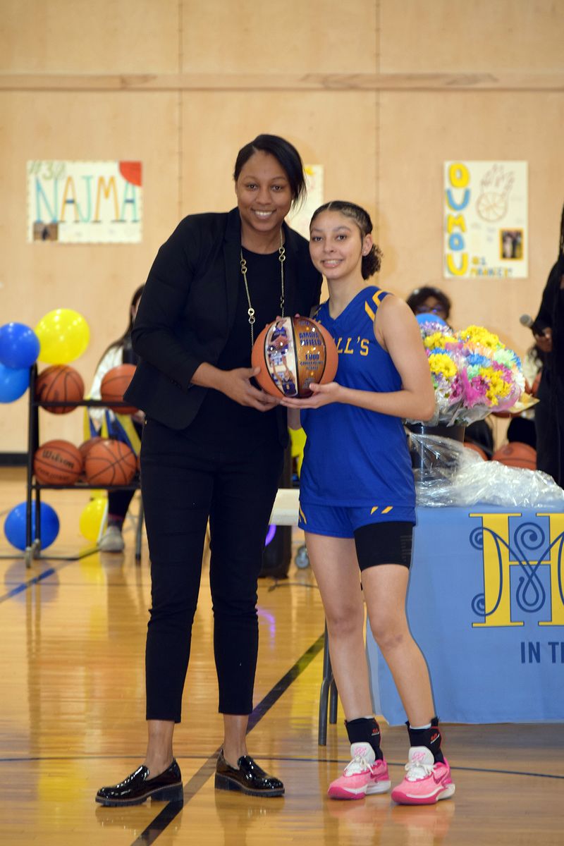 Miss Hall's School in the Berkshires Varsity Basketball