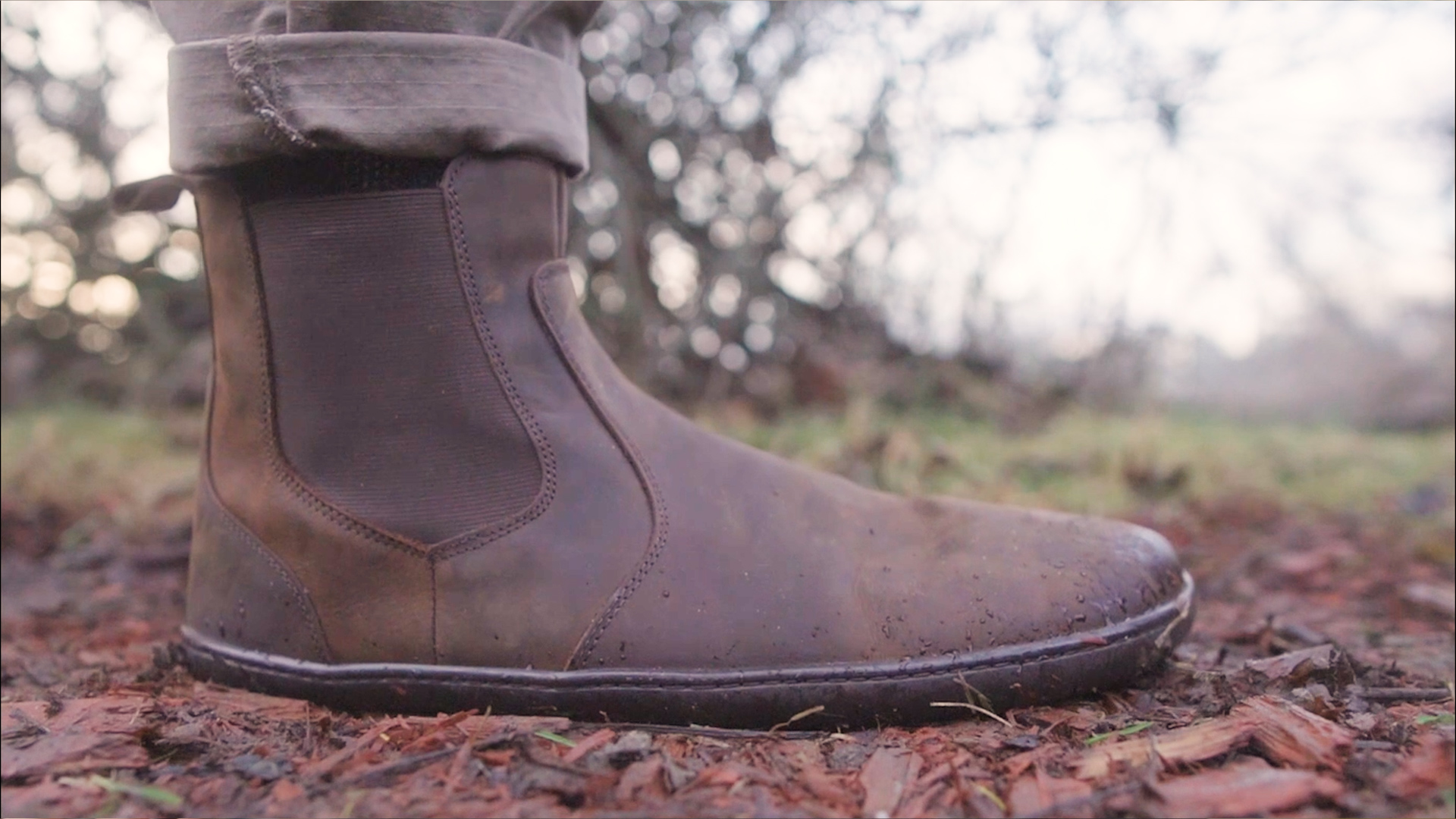 Aylla Uma Chelsea Boot Side Trail