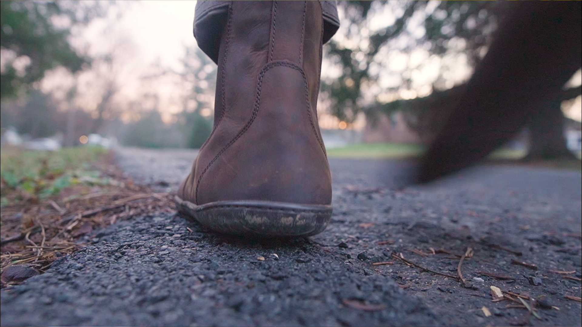 Aylla Uma Chelsea Boot Heel Walk Away Road