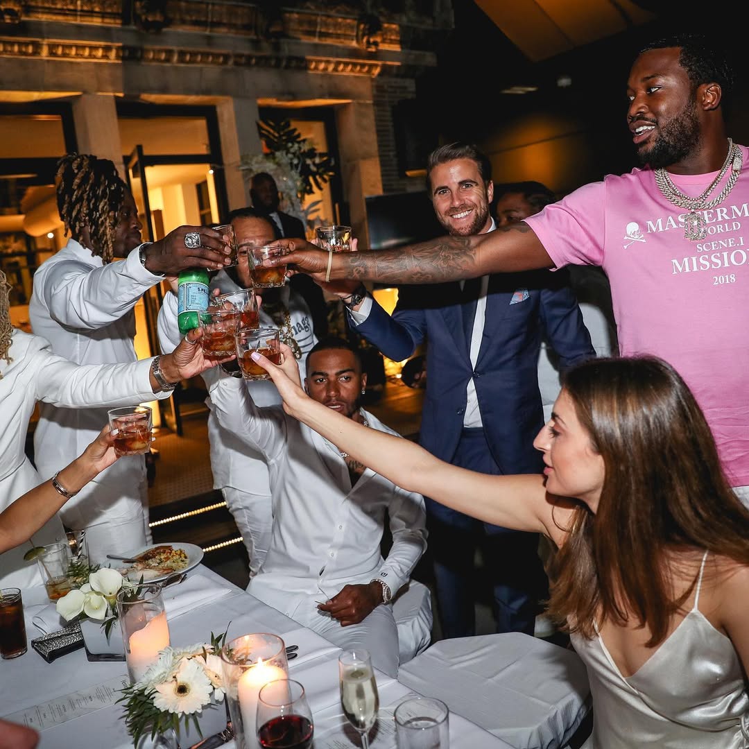 Denzel Jackson Hosts Welcome‑Back Dinner for Philadelphia Eagles media 6