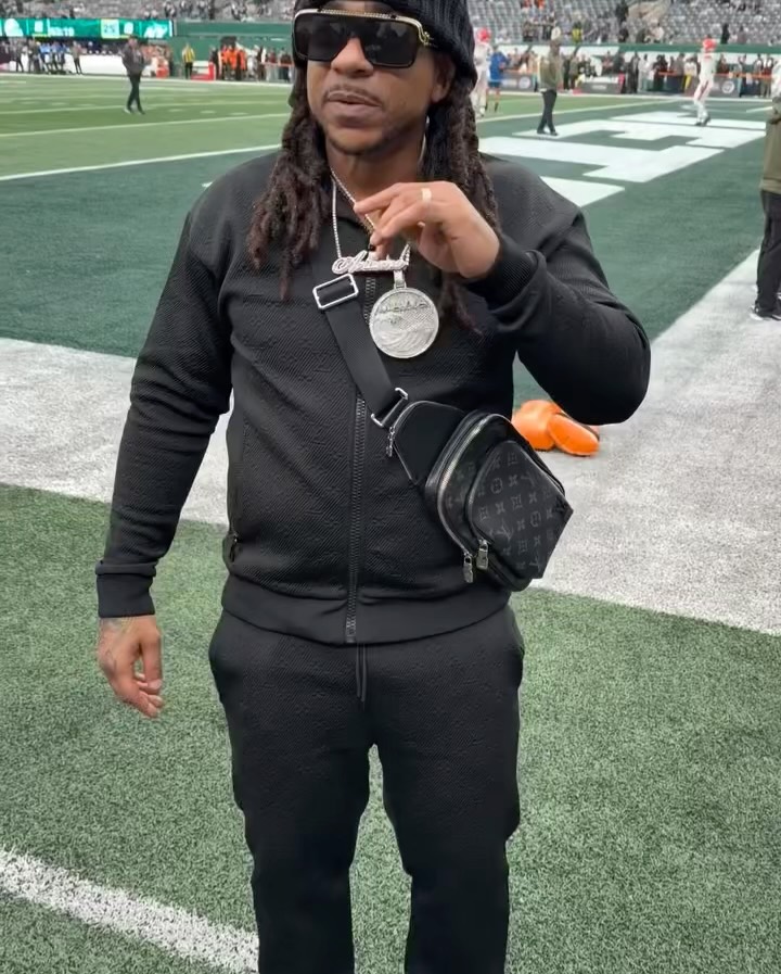 Max B Celebrates Release with Jets-Browns Game and New Music media 5