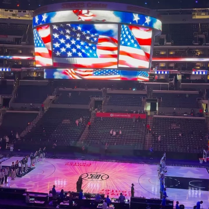 Leelonn Performs National Anthem at LA Clippers Game, Live in Fanzone media 2