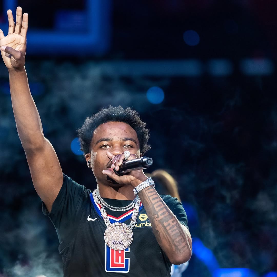 Roddy Ricch Rocks LA Clippers Halftime with “Racks In The Middle” media 2