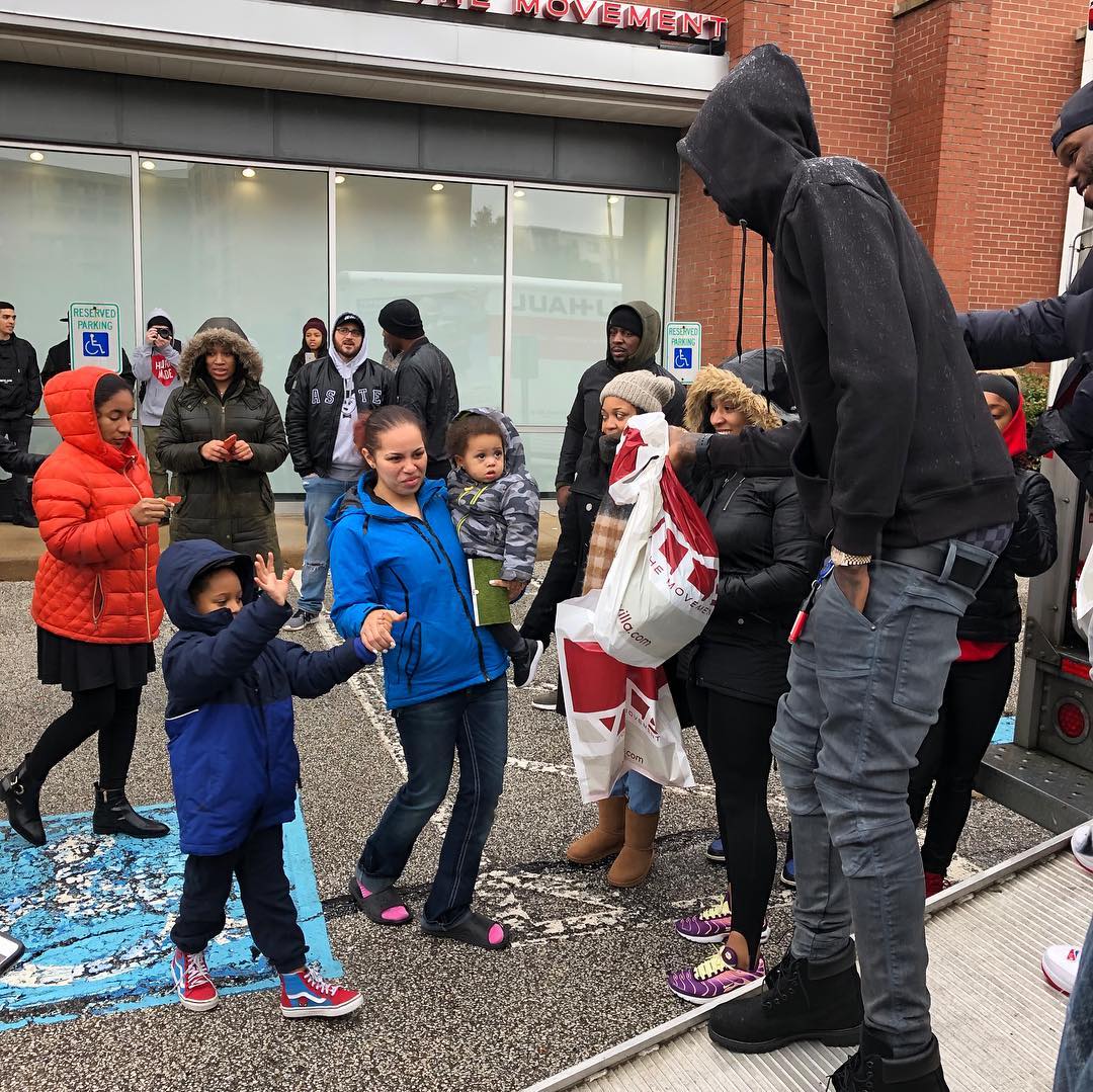 YFL Kelvin Teams Up with DJs to Deliver Turkeys in Cleveland's 6th Annual Turkey Drive media 3