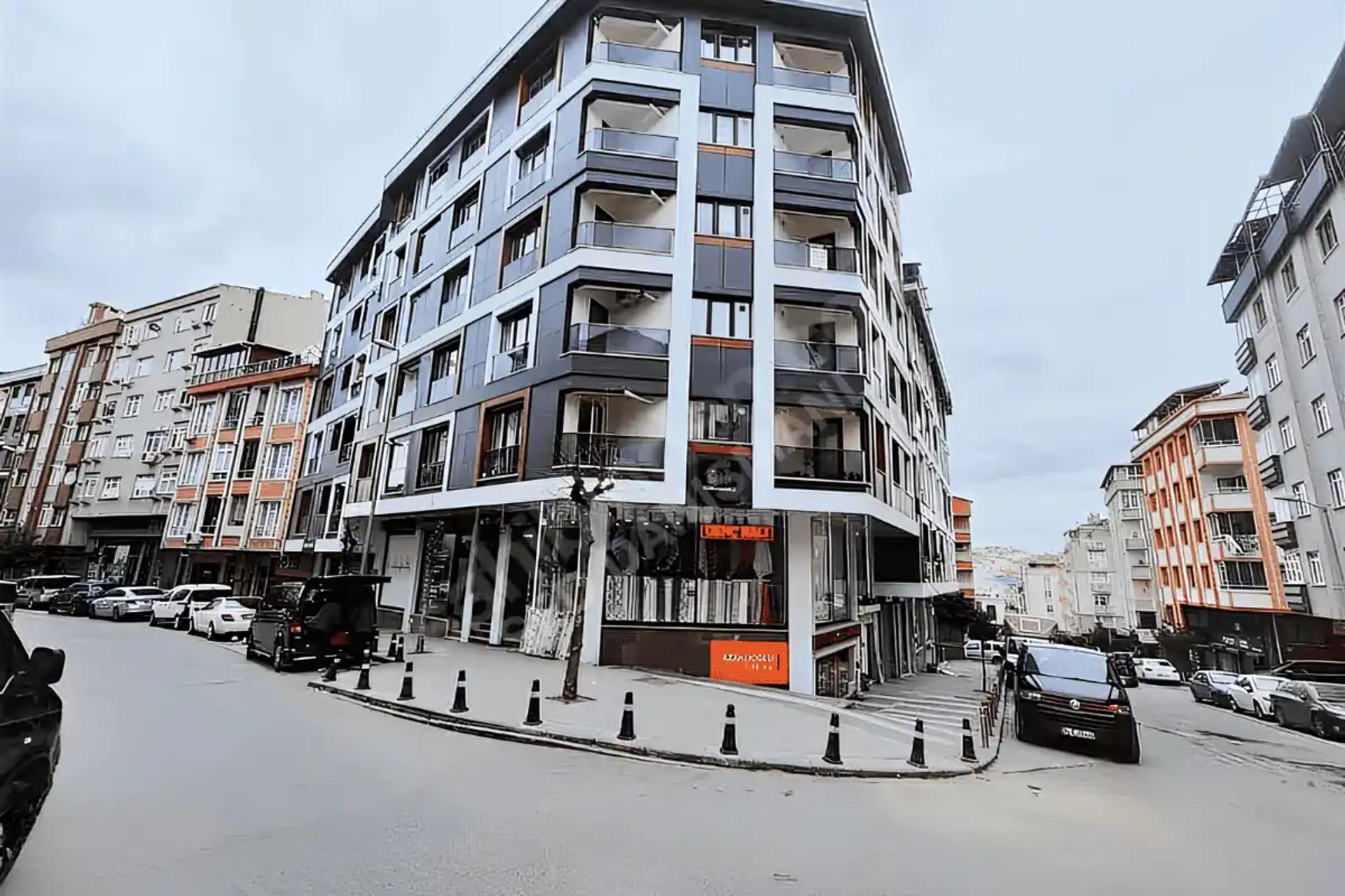 SED DANIŞMAN'lık'tan Güngören İNÖNÜ CAD. SATILIK 72 m2 İŞYERİ