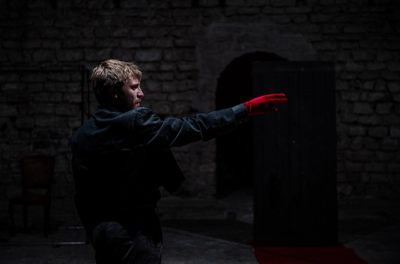 LES INNOCENTS detail 1