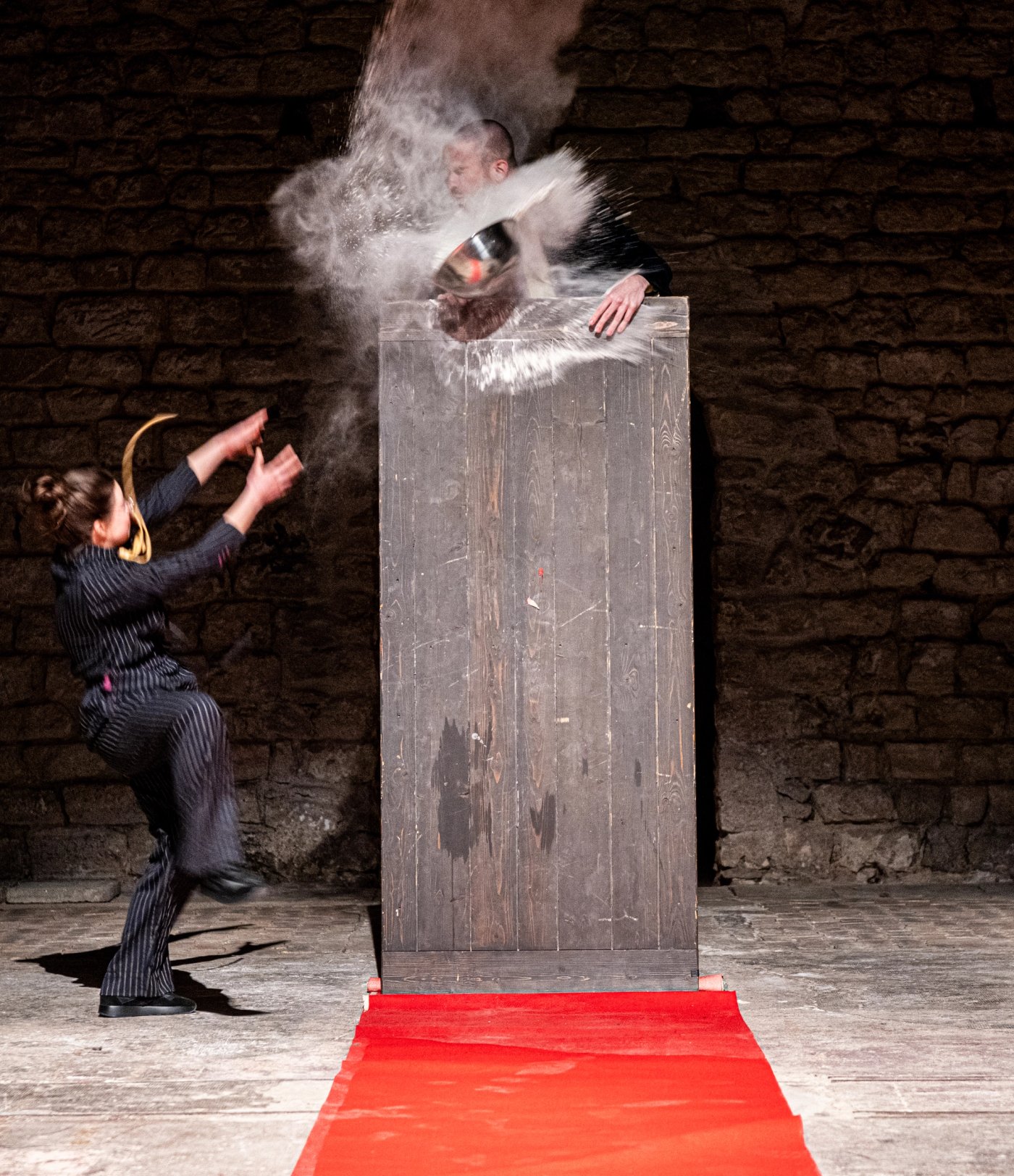 LES INNOCENTS detail 9