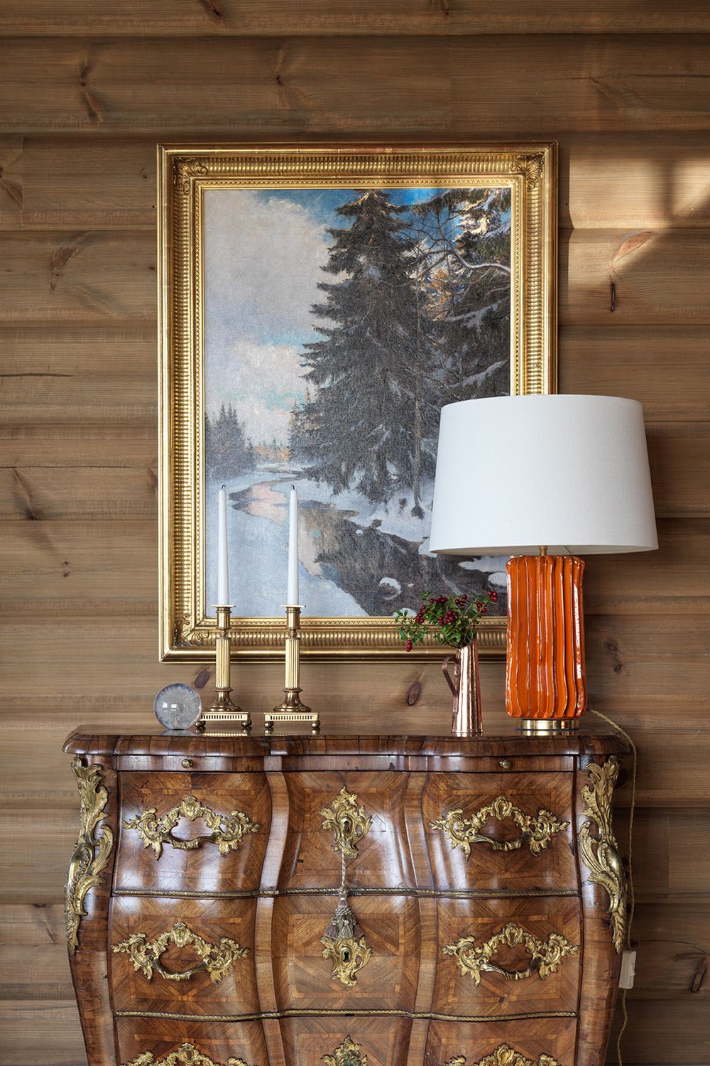 Antique furnitures combined with modern