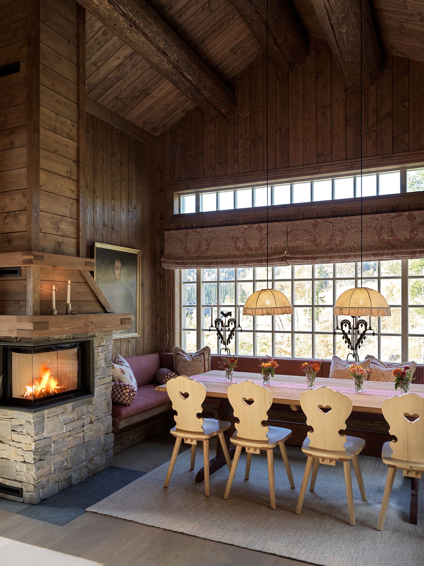 Chalet dining room 