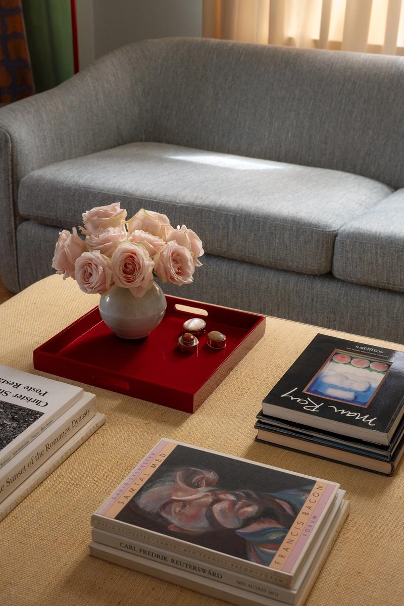 Sideboard table decoration inspiration