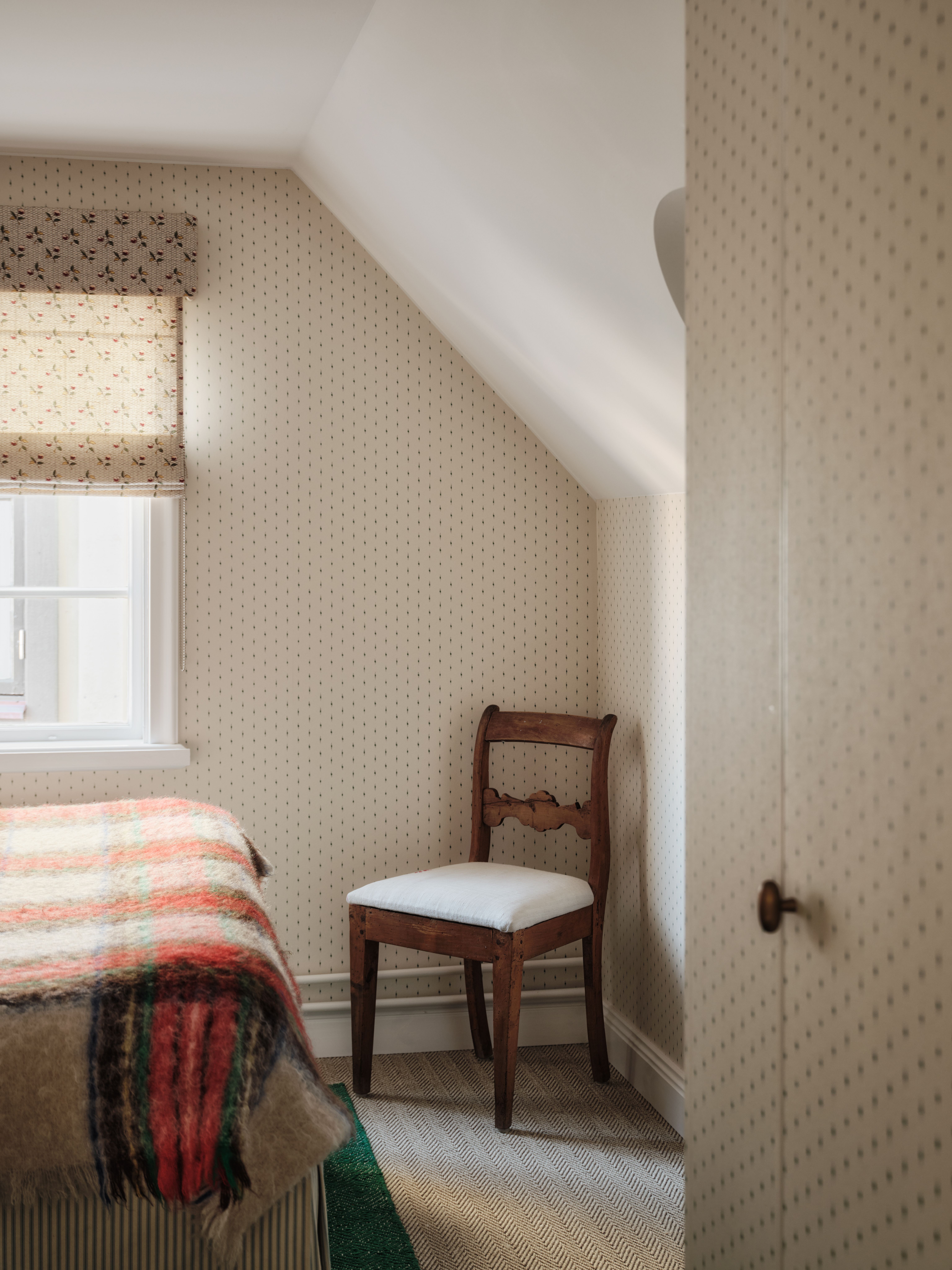 Wall coverings on walls