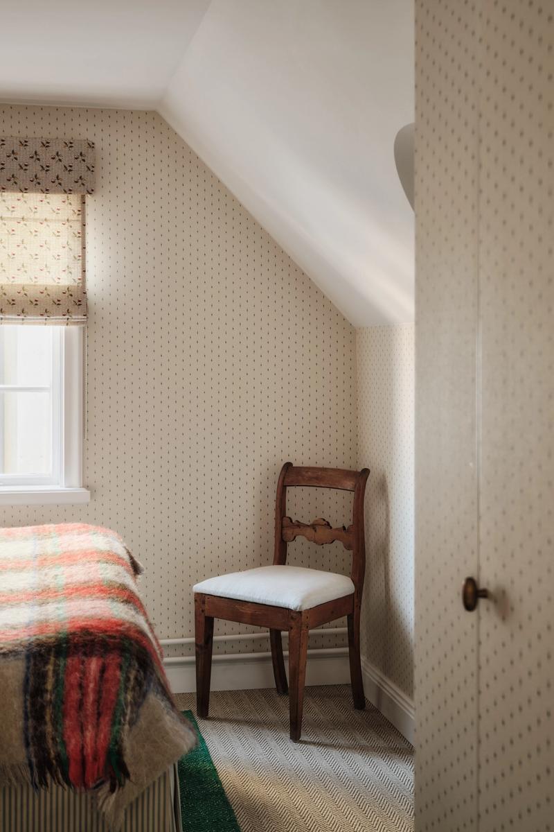 Wall coverings on walls