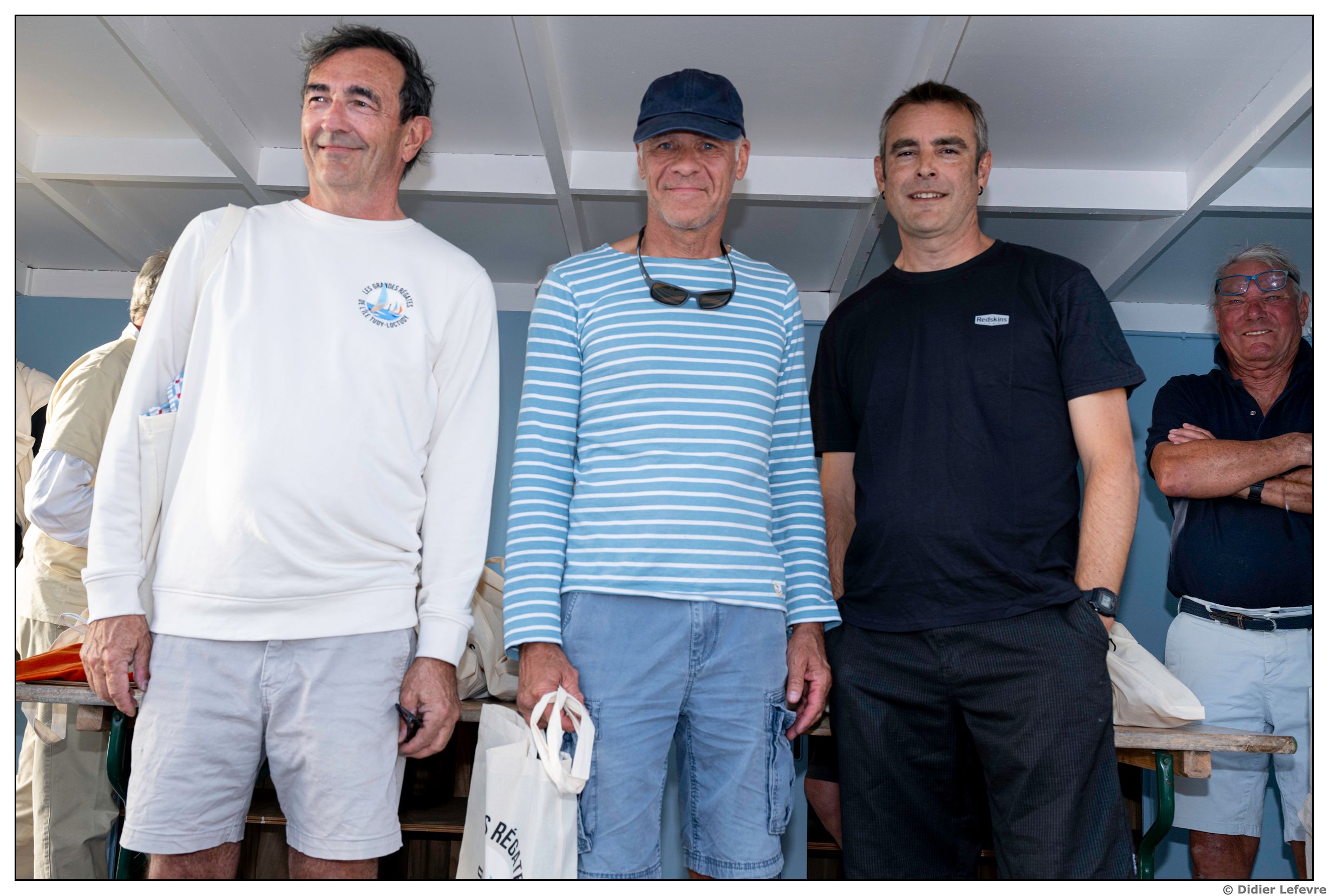 Catamarans 16 pieds ou moins : Benoit Leduc et Lomig Le Pape, tous les deux de Loctudy, se classent premier des douze catamarans de la série. Pierre Le Dreff prend la deuxième place !