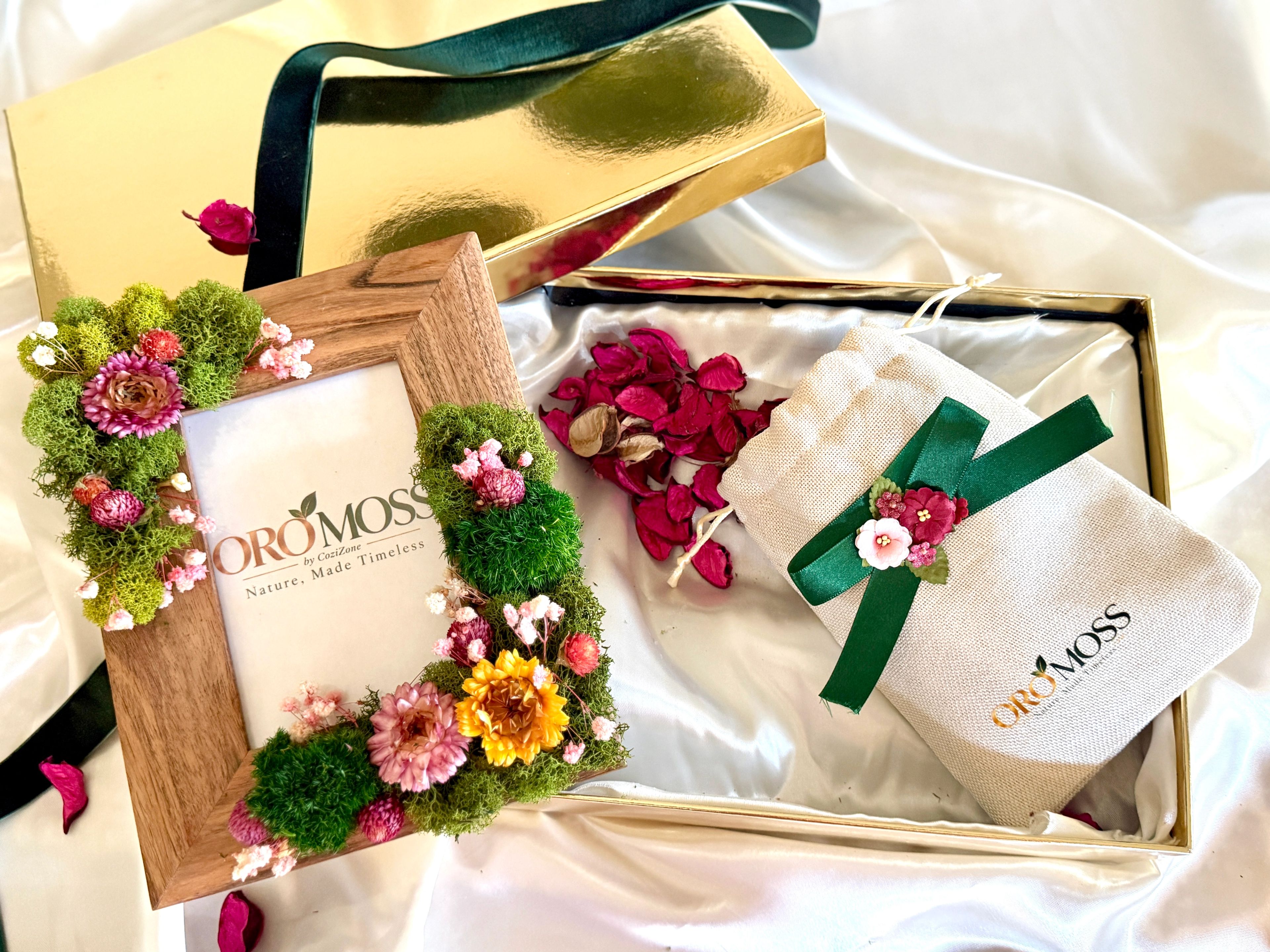 Fleur & Forever Hamper — handcrafted preserved moss by CoziZone