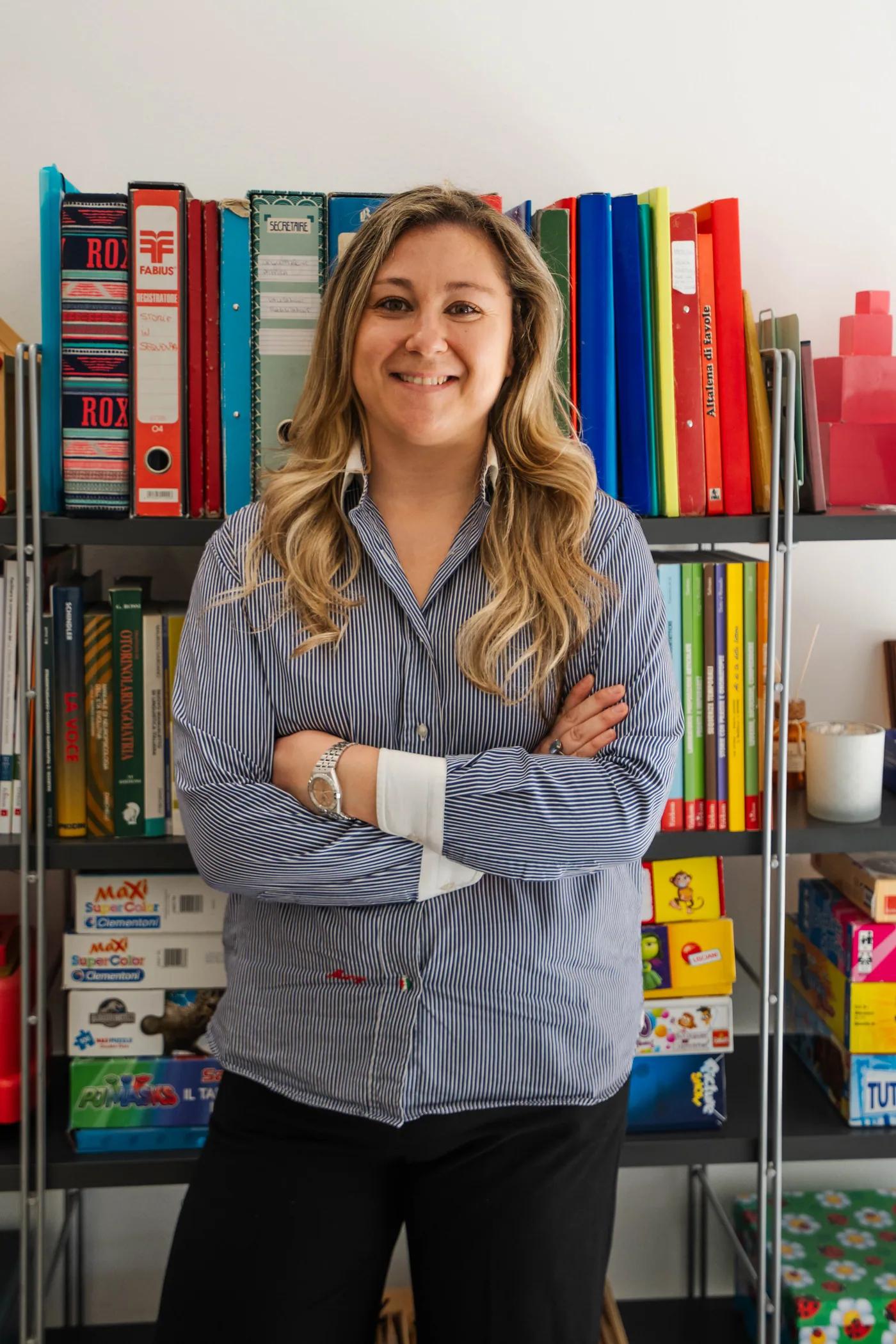 Mariangela Allegrini, logopedista a Viterbo, nello studio di Metalogopedia tra i materiali didattici per bambini