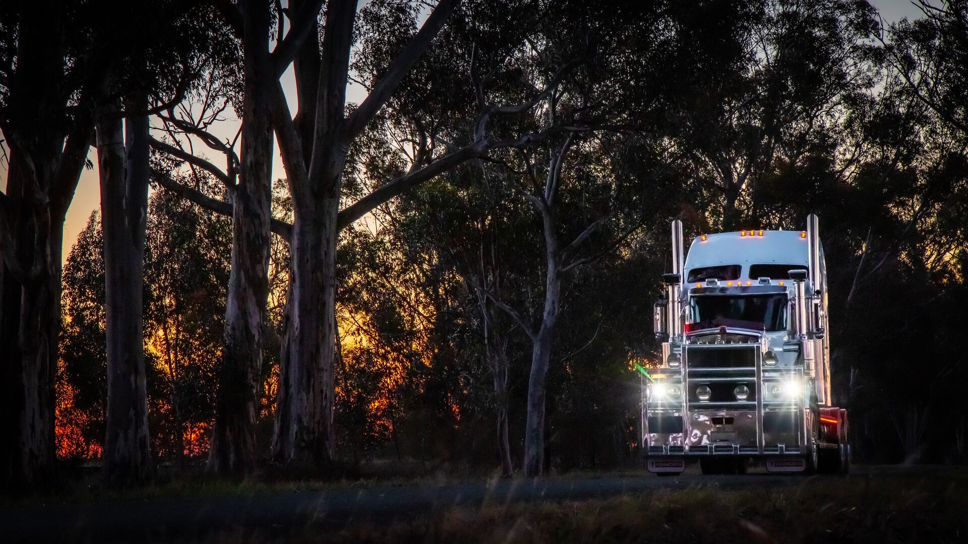 Introducing the Narva Ultima MK3 Transport Kit: Lighting the Way for Truck and Transport Drivers