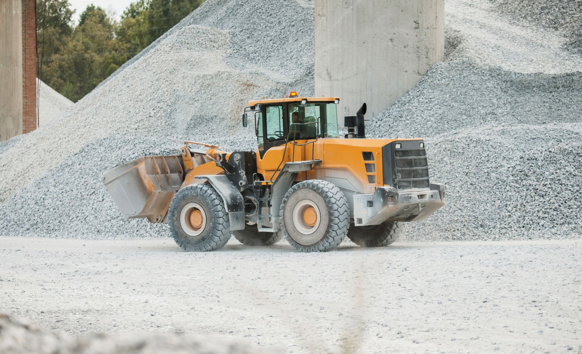 Built Tough, Seen from Anywhere – Narva AeroTech® Heavy-Duty LED Strobe/Rotator Range