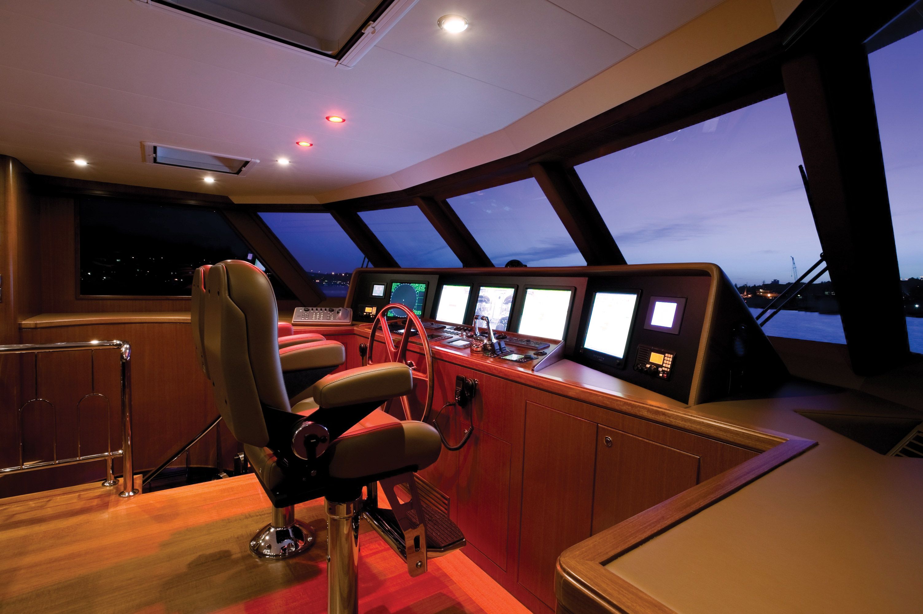 Improving Night Navigation With Red L.E.D Light