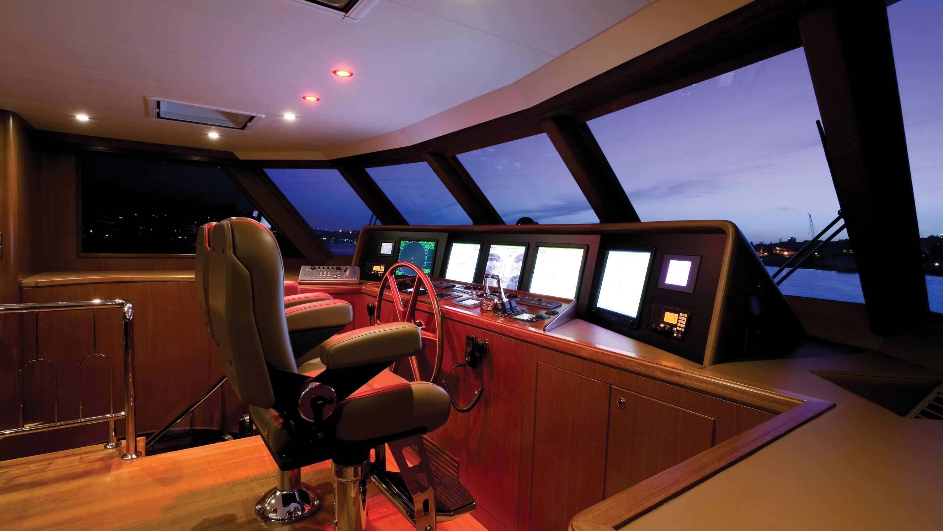 Improving Night Navigation With Red L.E.D Light