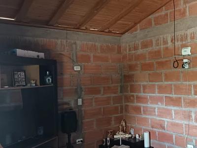 Mejoramiento del hogar de Jorge Iván, Jennifer y sus hijos en la zona rural de nuestro hermoso San Carlos.