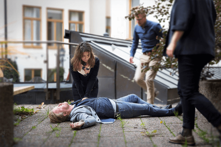 Personer som ger hjärt-Lungräddning vid ett hjärtstopp