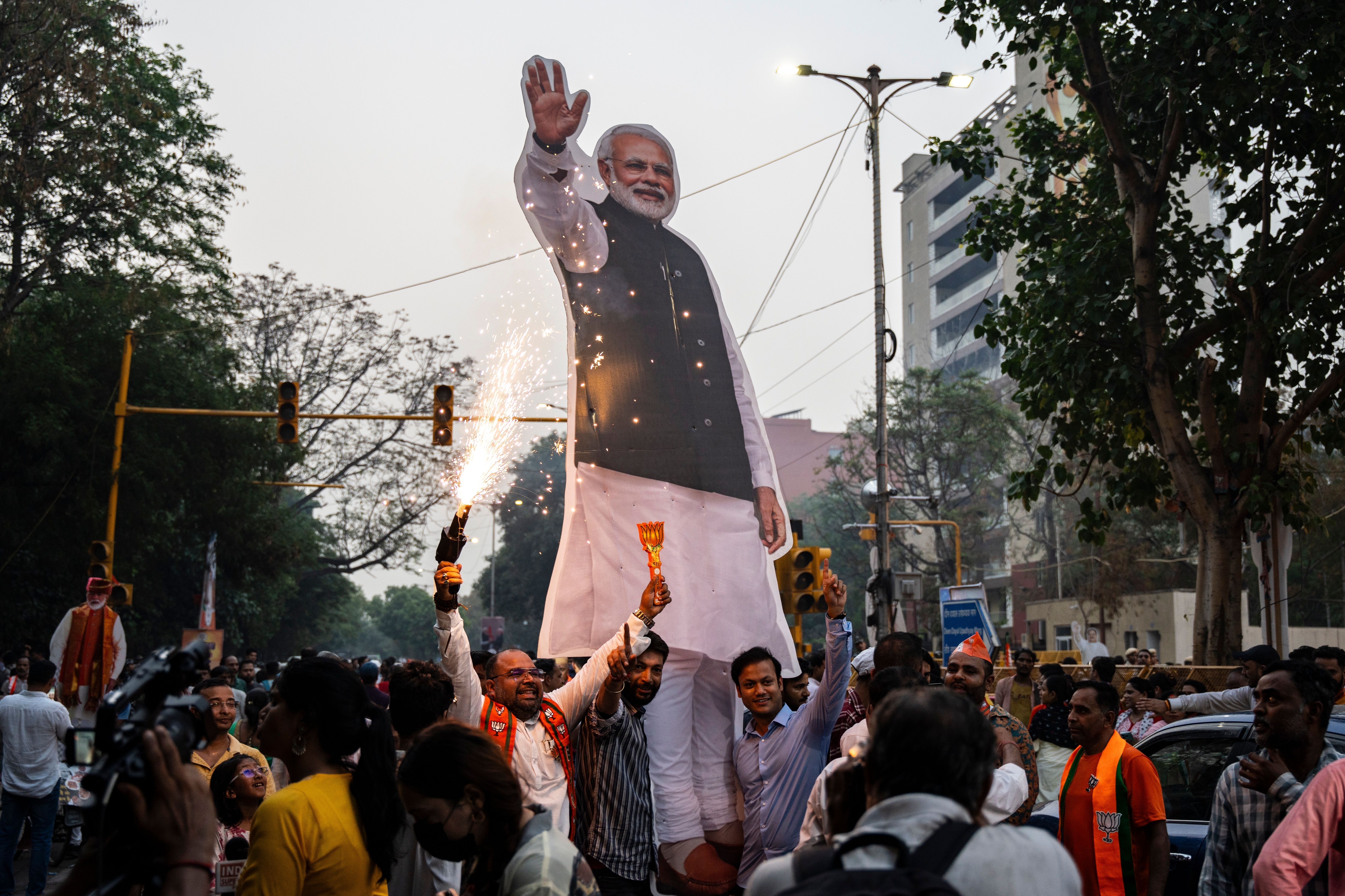 BJP supporters celebrate Narendra Modi’s third-term victory in New Delhi, June 4, 2024. As the BJP lacks a majority on its own, JD(U)’s opposition to Ganga treaty renewal tests the coalition. Photo: Talukdar David/Shutterstock