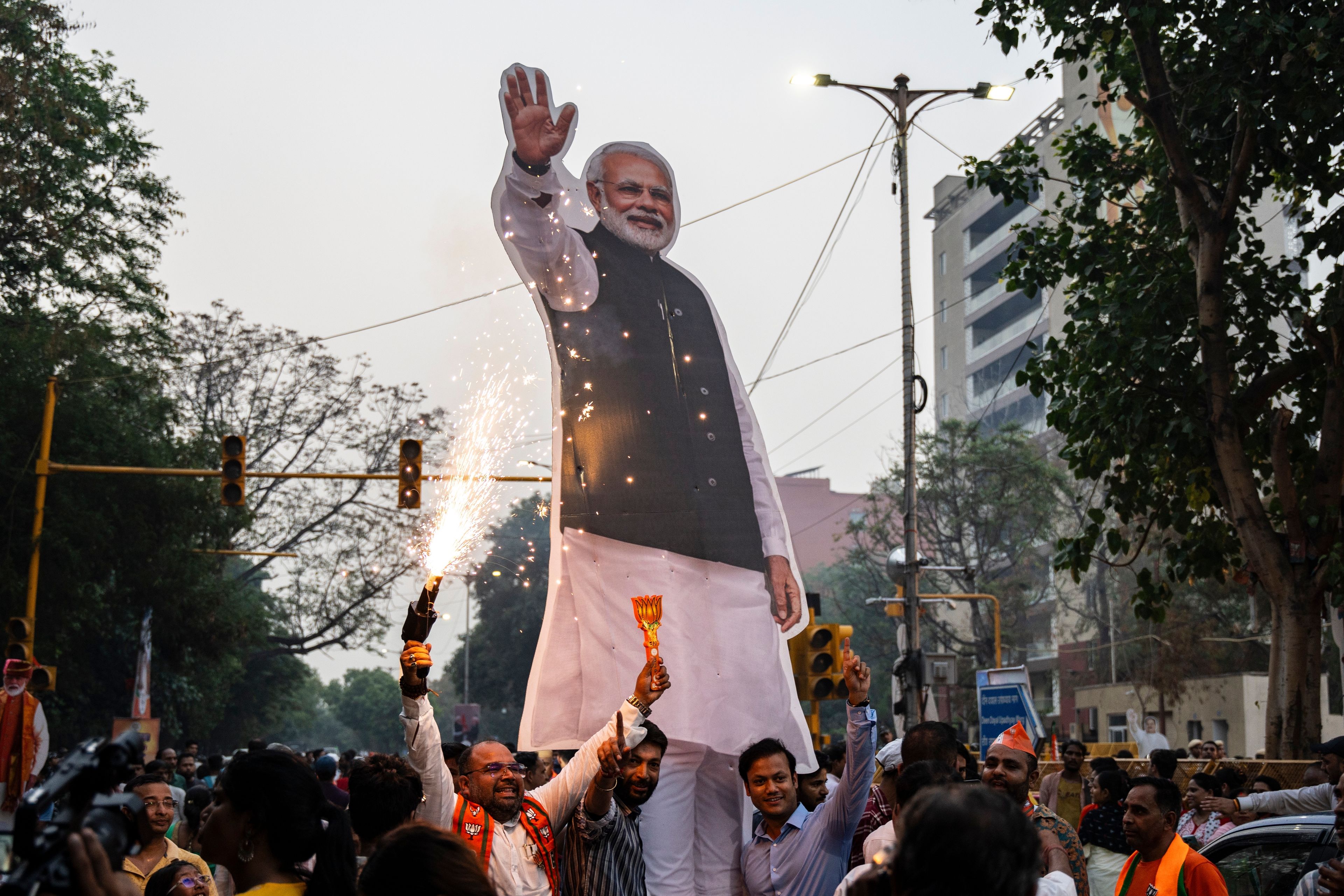 BJP supporters celebrate Narendra Modi’s third-term victory in New Delhi, June 4, 2024. As the BJP lacks a majority on its own, JD(U)’s opposition to Ganga treaty renewal tests the coalition. Photo: Talukdar David/Shutterstock