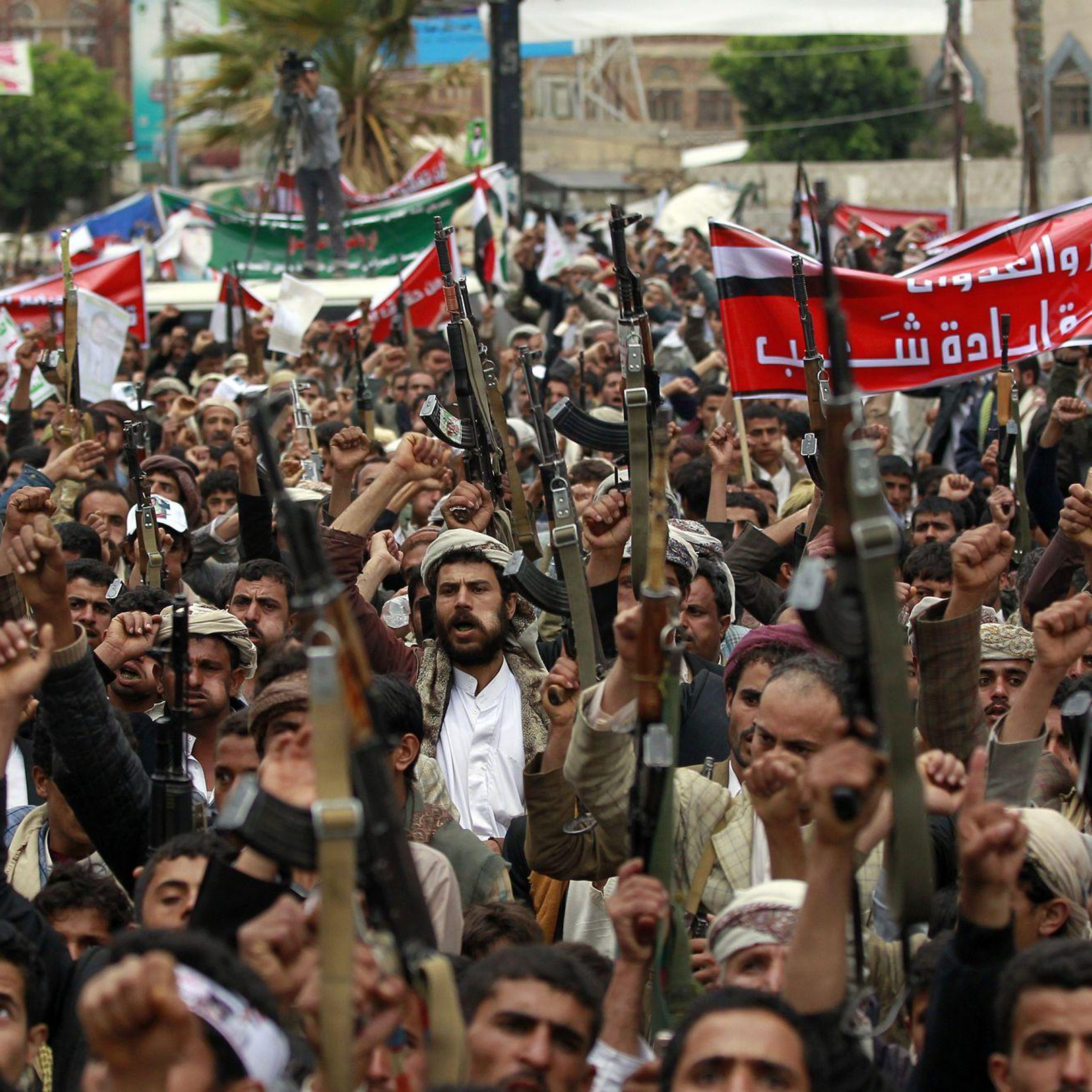 Saudi-Backed Government Launches Offensive to Reclaim Houthi-Held Territory
