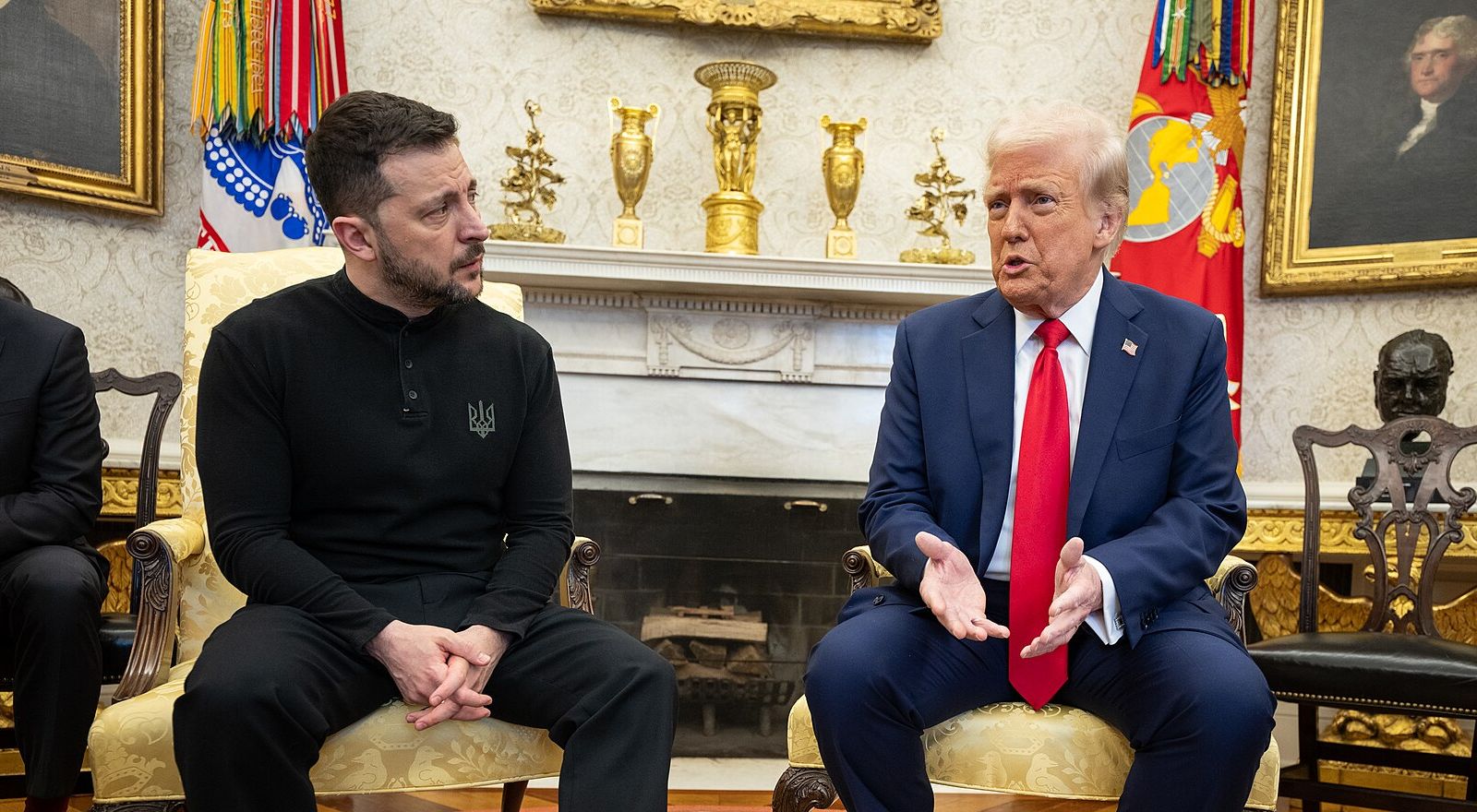US President Donald Trump speaks with his Ukrainian counterpart, President Zelenskyy, at the White House on February 28, 2025. Photo: The White House.