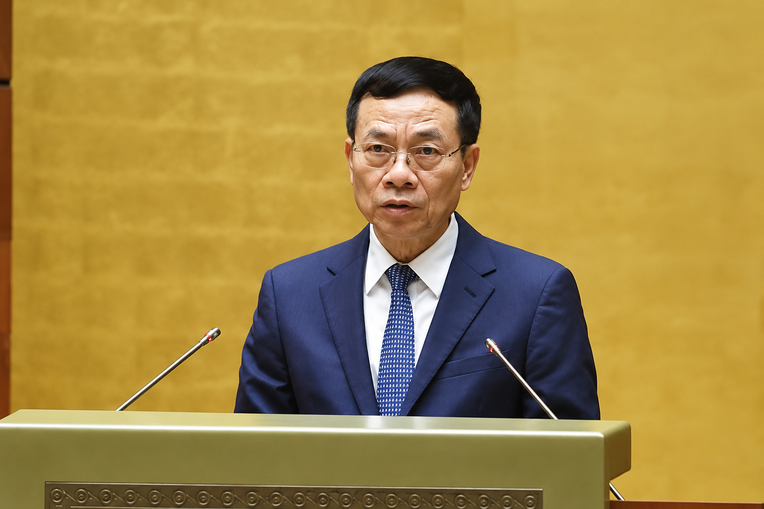 Science and Technology Minister Nguyễn Mạnh Hùng in the National Assembly, which passed Vietnam’s first AI law on 10 December 2025. Photo: VNA/VNS