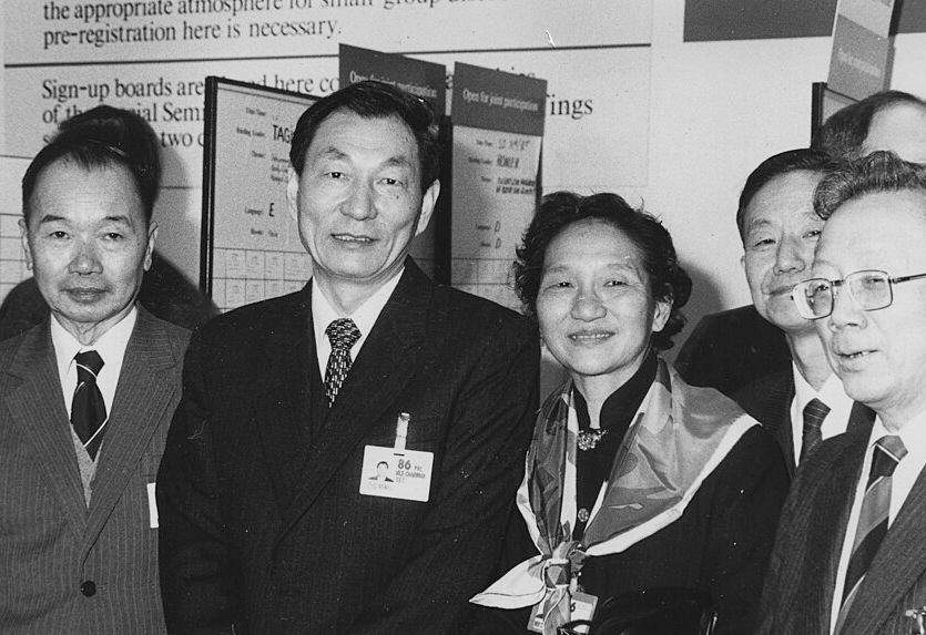 Zhu Rongji at the 1986 World Economic Forum (then called the European Management Symposium) in Davos, Switzerland – the earliest widely available photo of him, taken while he was Vice-Chairman of China’s State Economic Commission, over a decade before becoming Premier.