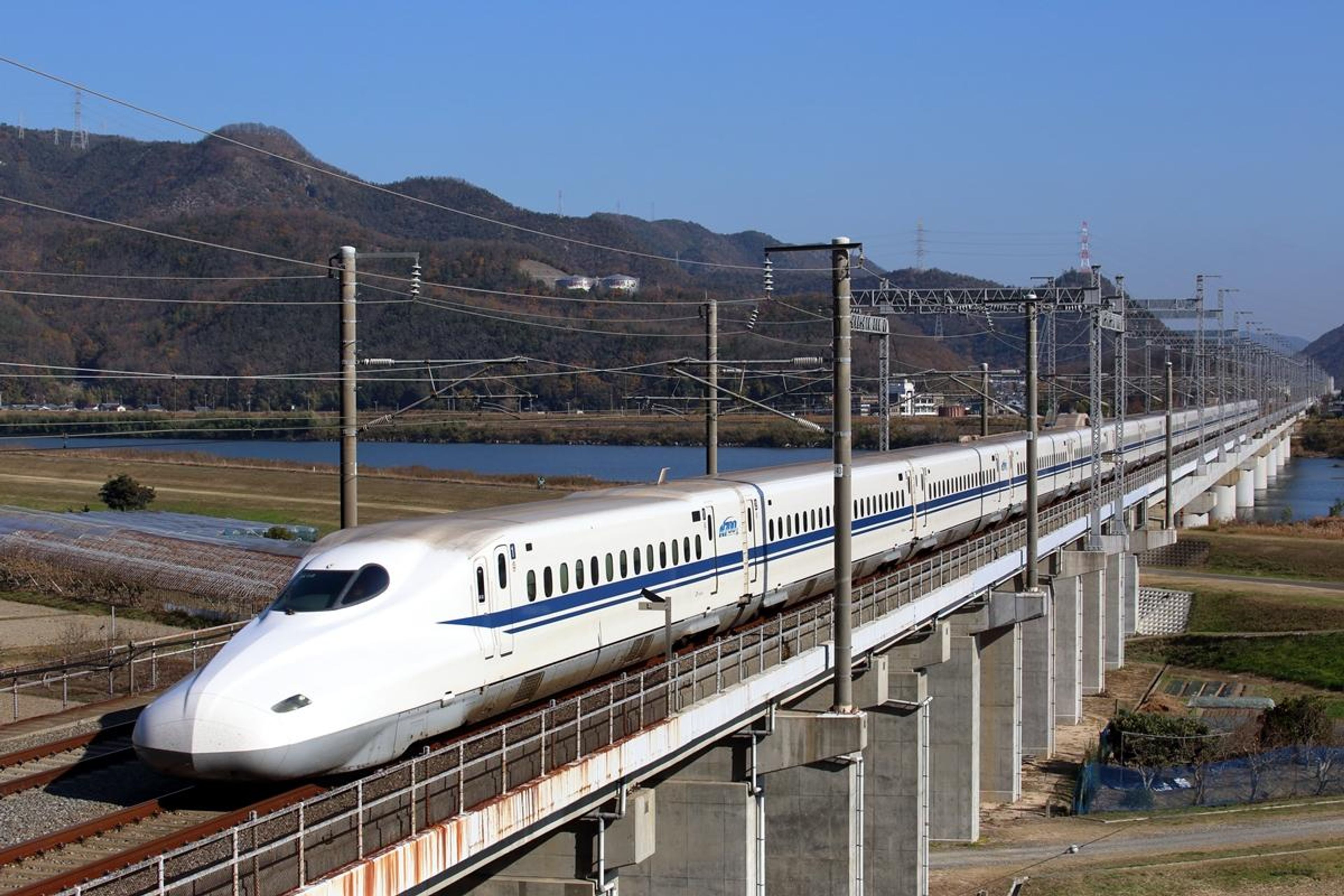 Japan’s Shinkansen bullet train, the technology at the heart of the country’s high-speed rail system and the model underpinning its cooperation with India on the Mumbai-Ahmedabad bullet train project. Photo: Wikimedia Commons