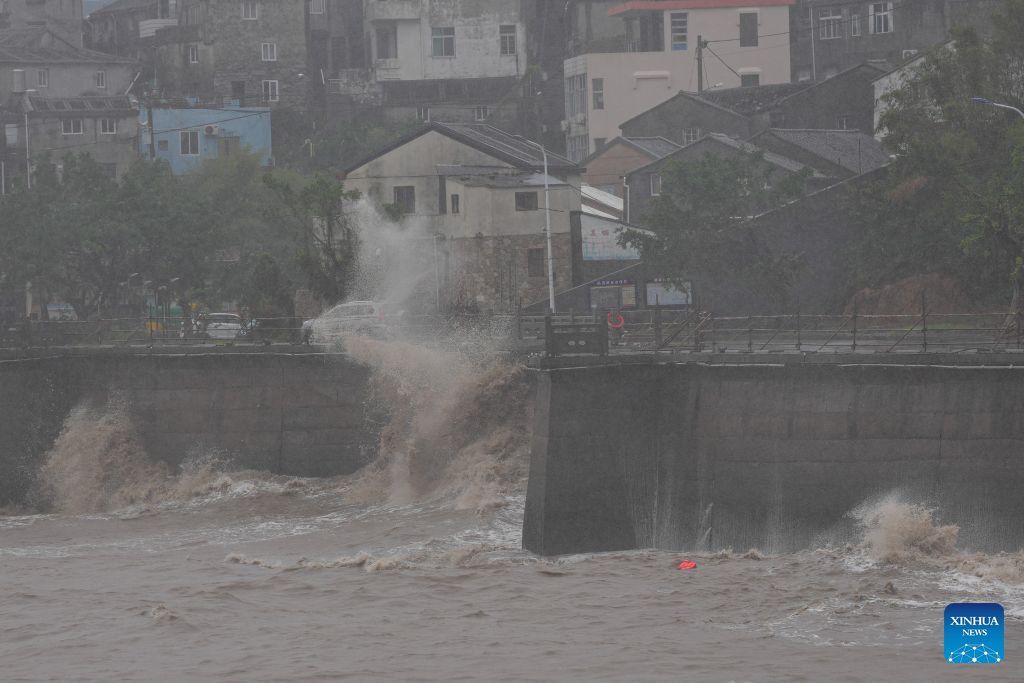Typhoon Dolphin Unleashes Record Rain on Shanghai as Heatwave Grips Hong Kong
