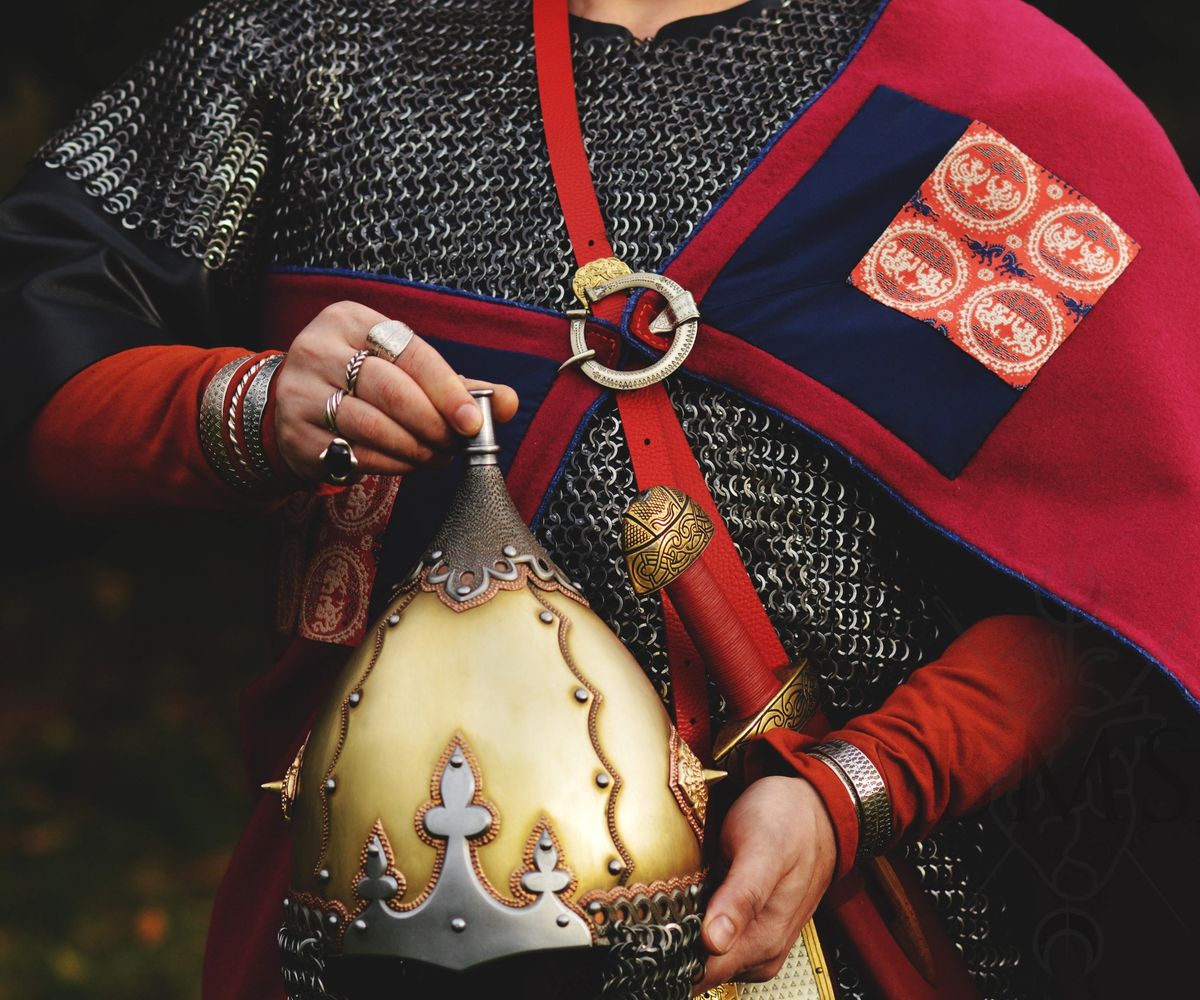 Detailed preview of medieval craftsmanship and geometry
