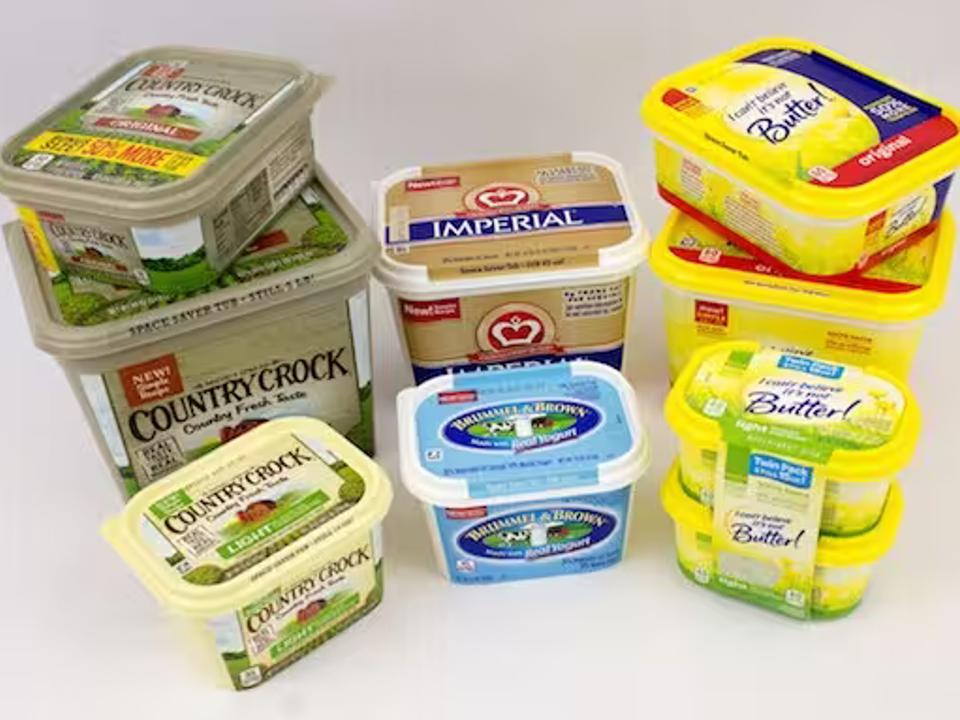 In-Mold Labels (IML)