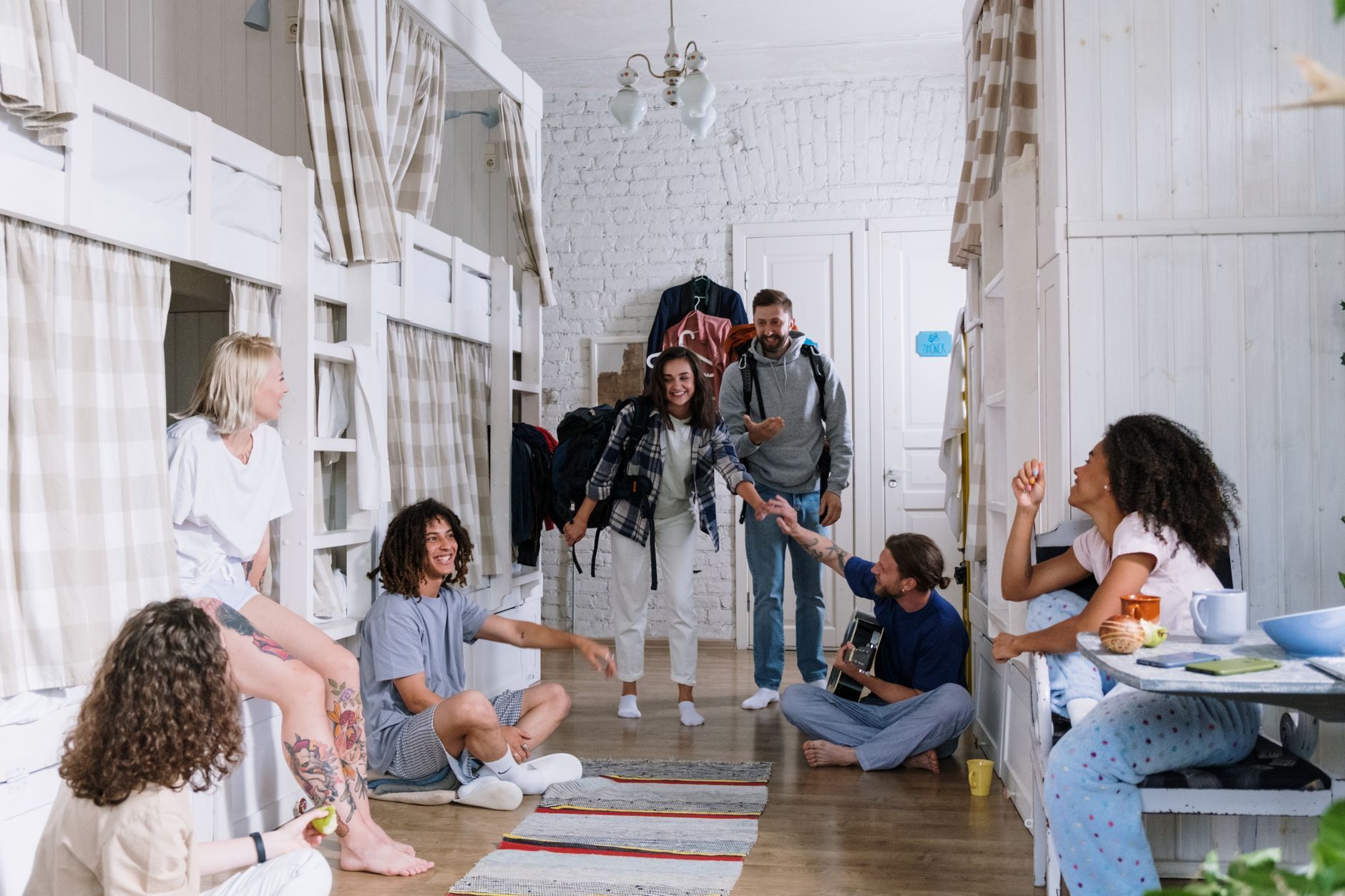 Furnished USC Apartments: 5 Move-In-Ready Options and a Practical Checklist