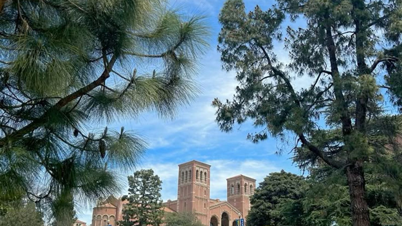 Discover the Top 10 Off-Campus Apartments Near UCLA: Your Ultimate Student Housing Guide