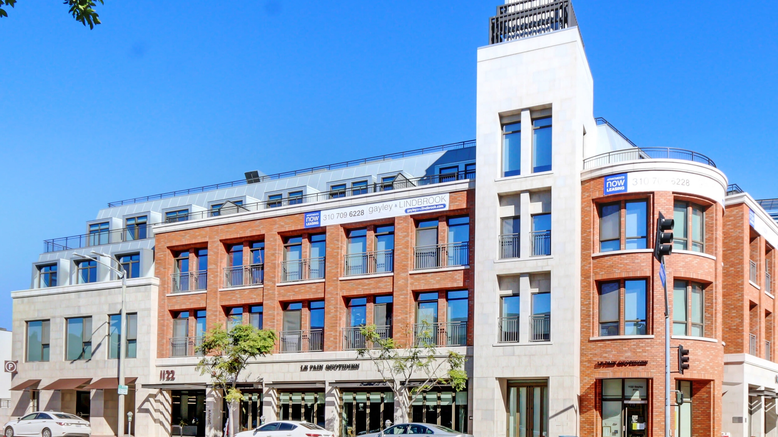 Luxurious Student Apartments Near UCLA: Are They Worth It for Your College Experience?