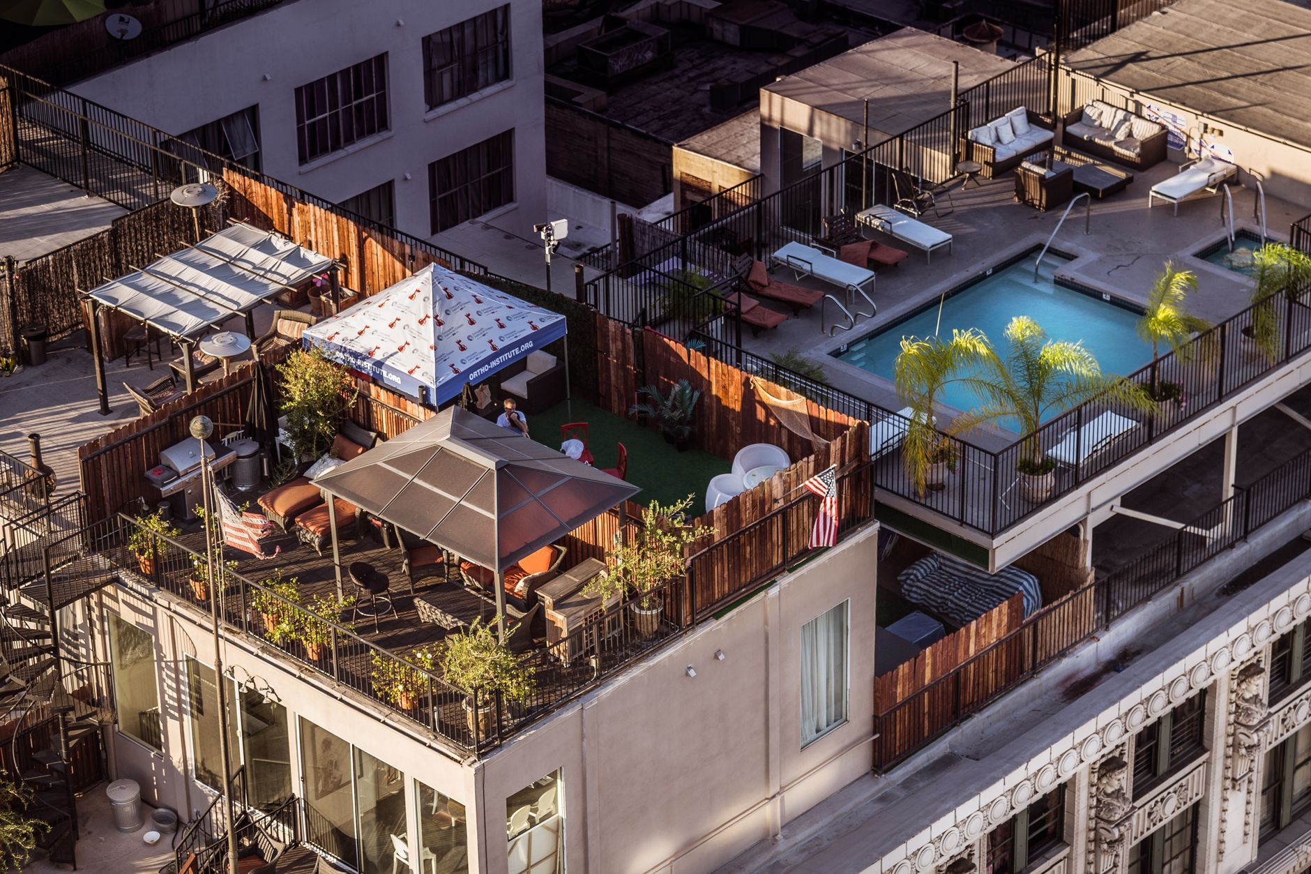 Apartments near USC with Rooftops