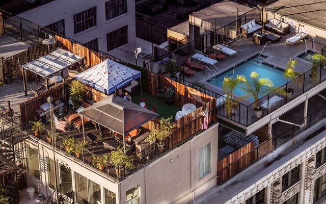 Apartments near USC with Rooftops cover