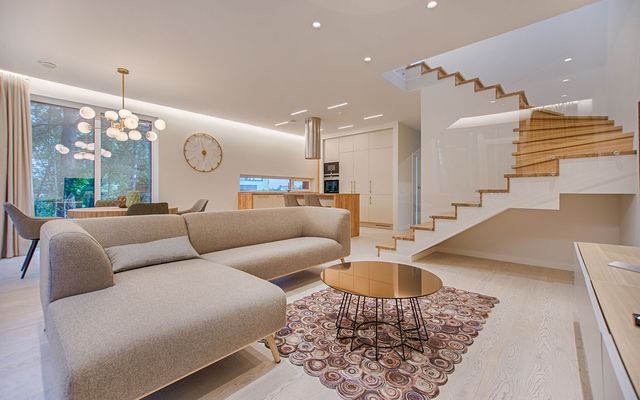 Furnished Apartments near University of Southern California cover