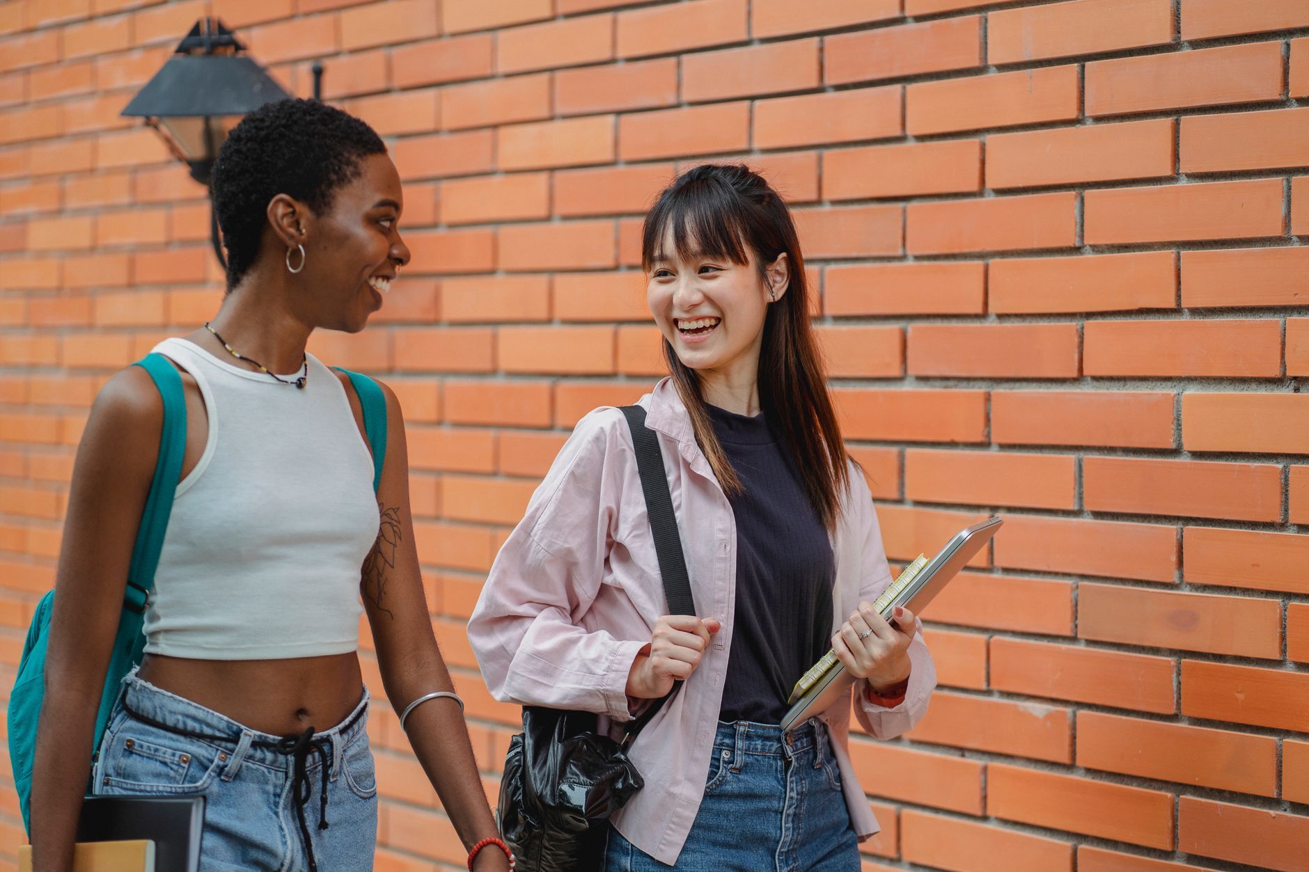 Top Off-Campus Apartments Near UCLA With Easy Campus Access