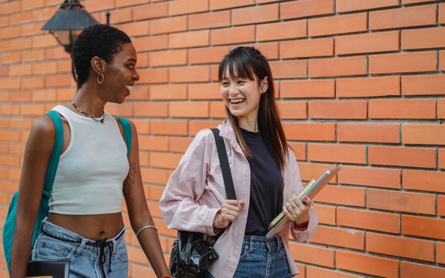 Top Off-Campus Apartments Near UCLA With Easy Campus Access cover