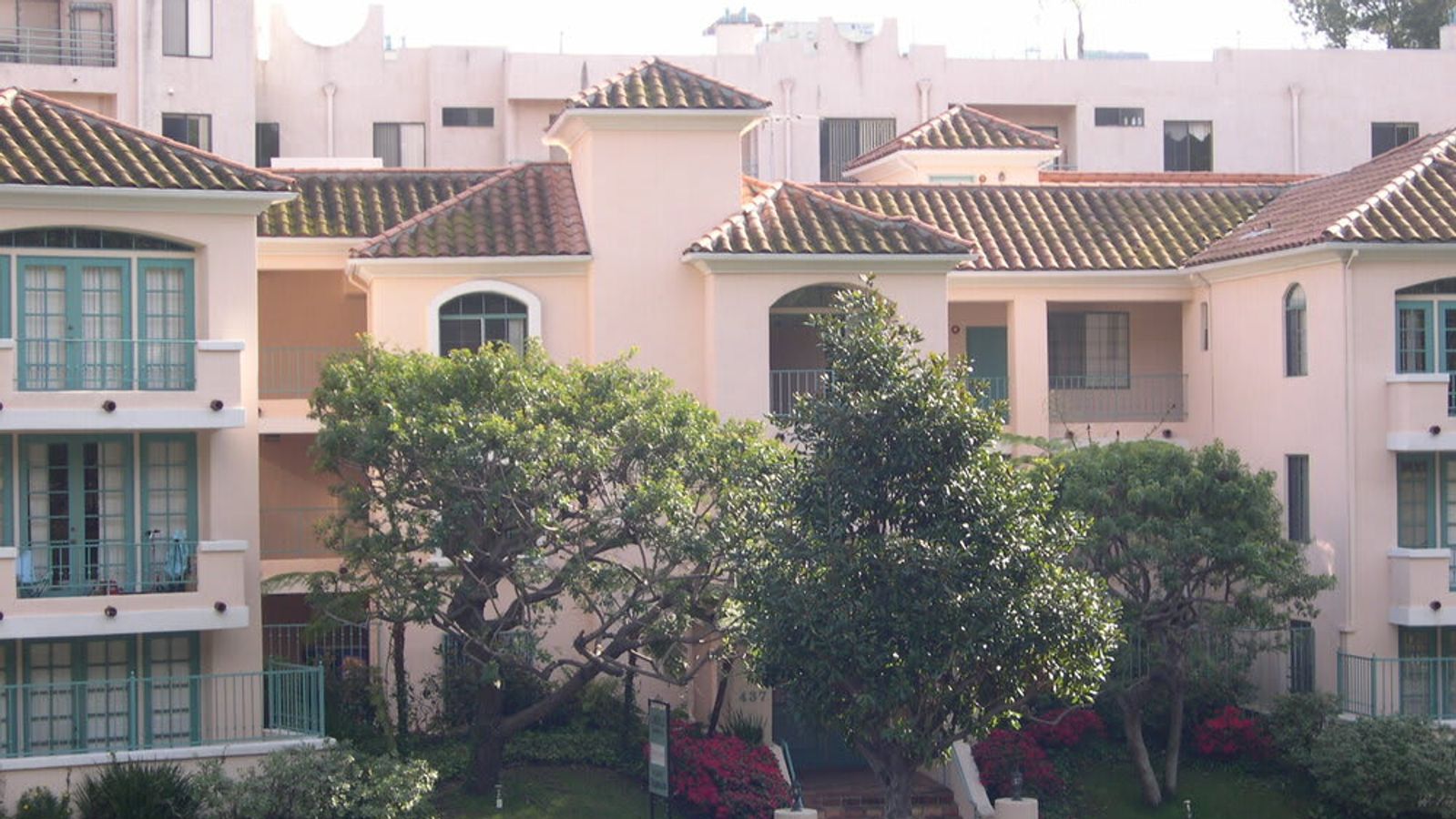Best UCLA Apartments To Walk to Campus: Your Guide to Off-Campus Living in Westwood
