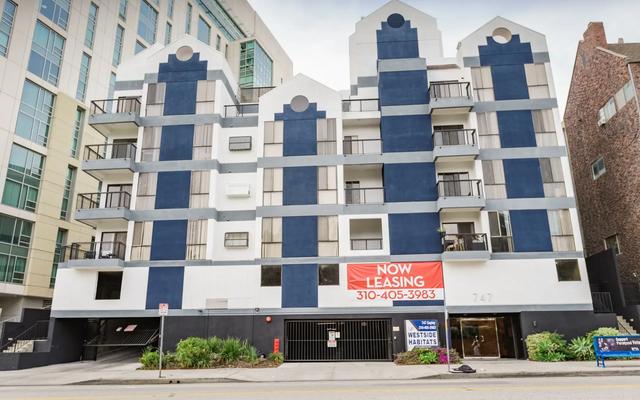 Top Off-Campus Apartments Near UCLA for Student Housing cover
