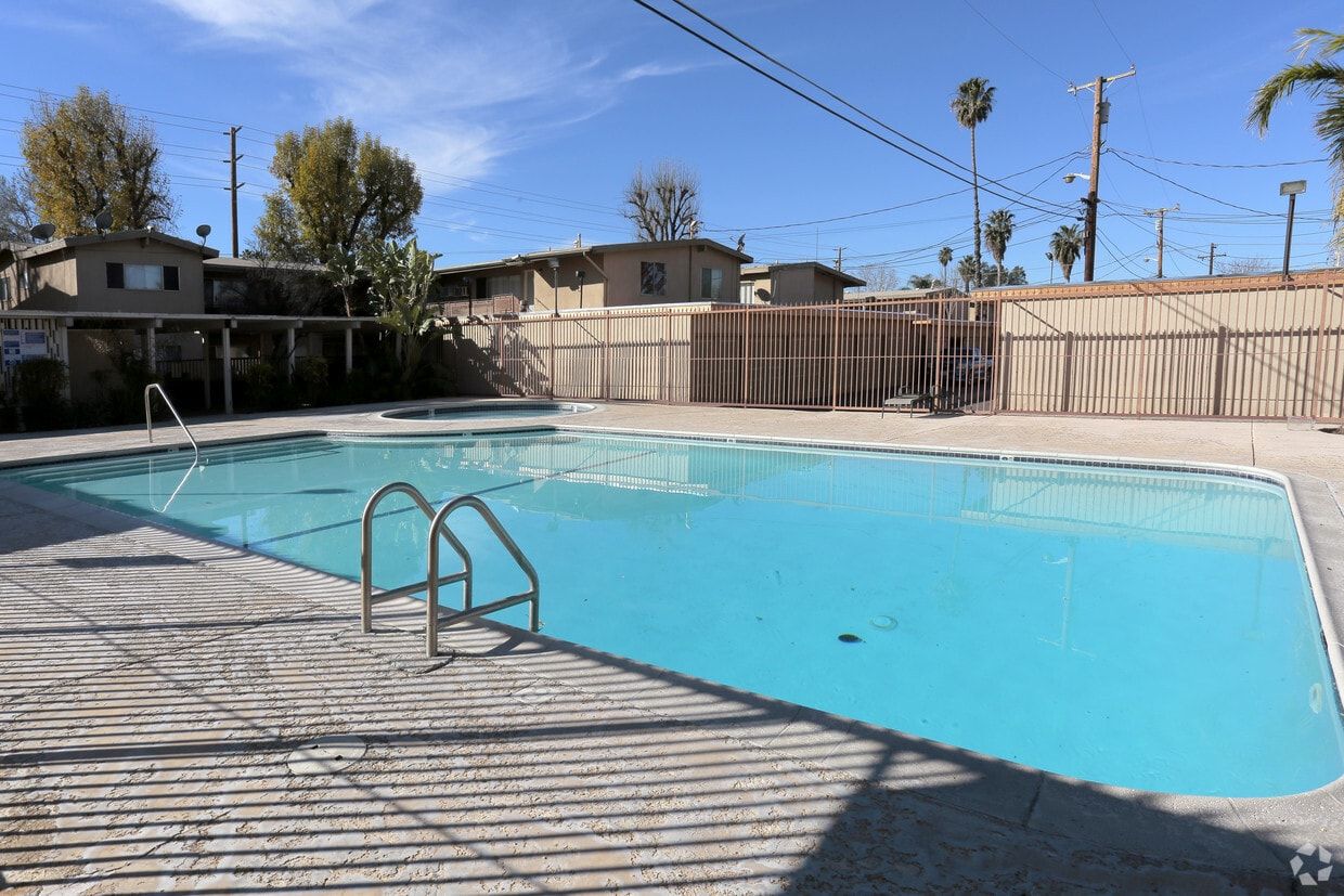 Discover Affordable UCR Apartments with Pools