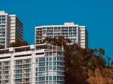 Apartments near Santa Monica College with pools