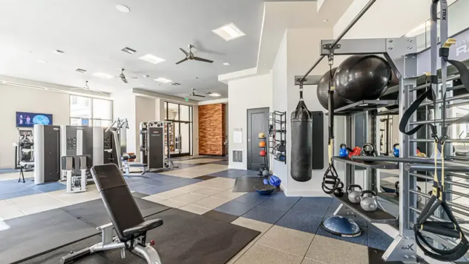 Finding the Perfect Apartment with a Gym Near UC Berkeley: Your Ultimate Guide