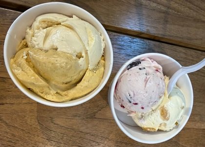 Longtime Ashley's Fan Tries Arethusa Seasonal Flavors