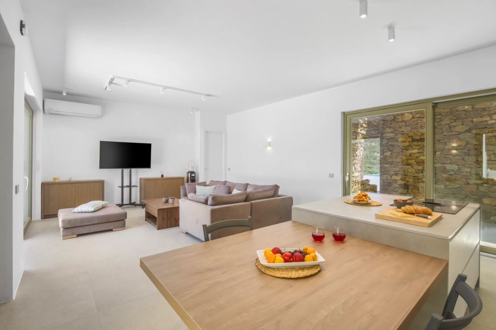 Kitchen/Living Room